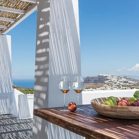 White & Co Santorini Pýrgos