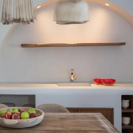 Willa White & Co Santorini