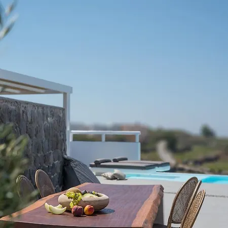 White & Co Santorini Willa *