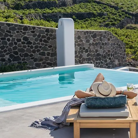 White & Co Exclusive Island Πύργος